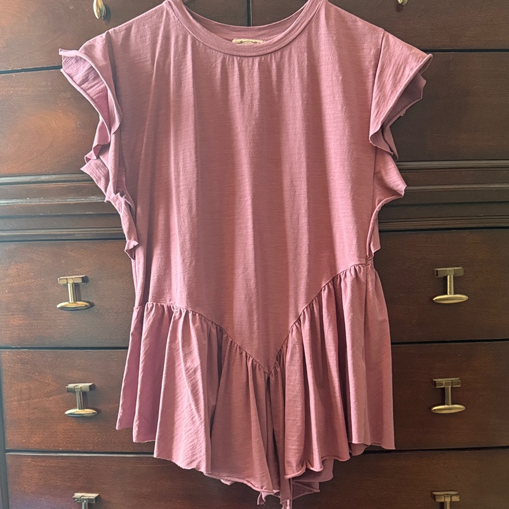 Joyfolie Mia Joy Flutter Sleeve Rose Pink asymmetric top size small